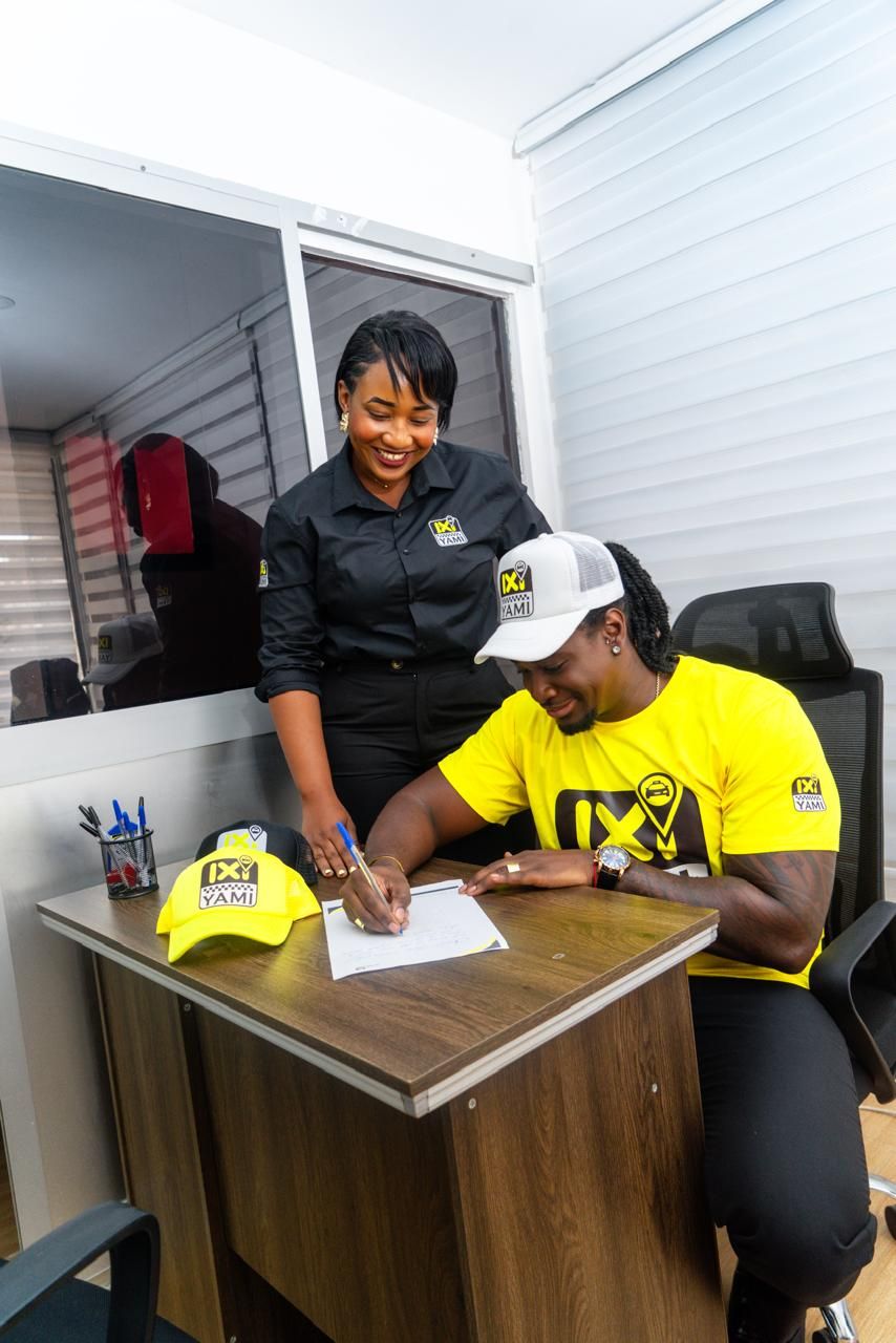 Partnership contract signing at the IXI YAMI office